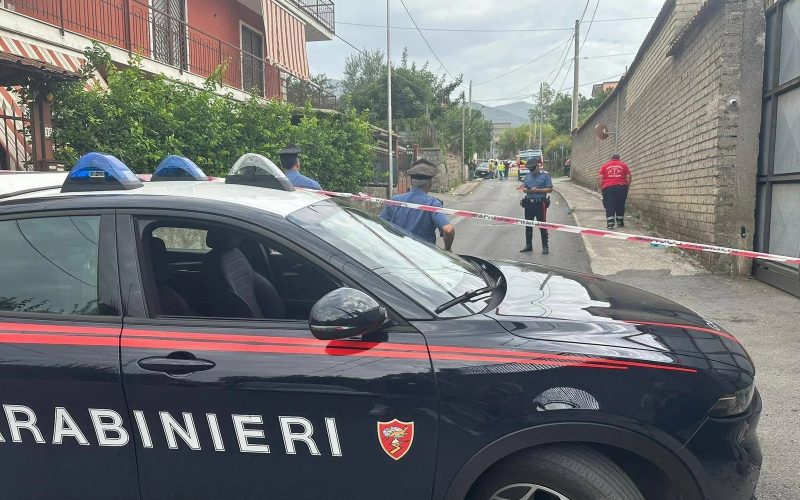 Agguato a Gragnano, ucciso 35enne vicino ai Di Martino