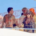 Fedez, La Russa e Santanché insieme sullo yacht in Sardegna