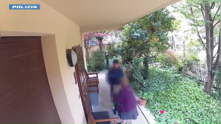 Furto da un milione a Bologna, due arresti a Rimini