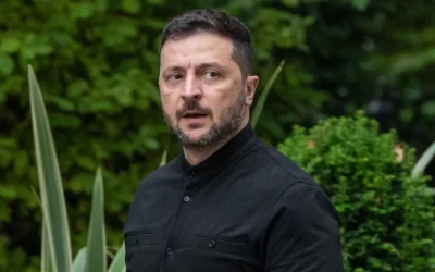 Zelensky: lunedì incontro con Trump dopo vertice con Putin