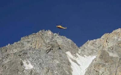 Monte Bianco, crolla seracco: muore alpinista italiano 40enne