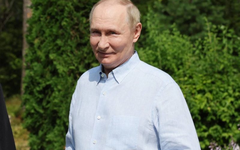 Putin rilancia sulla pace: sicurezza base per accordo con Kiev