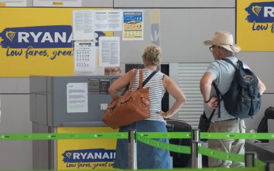 Ryanair, bonus più alto ai dipendenti per bagagli fuori misura