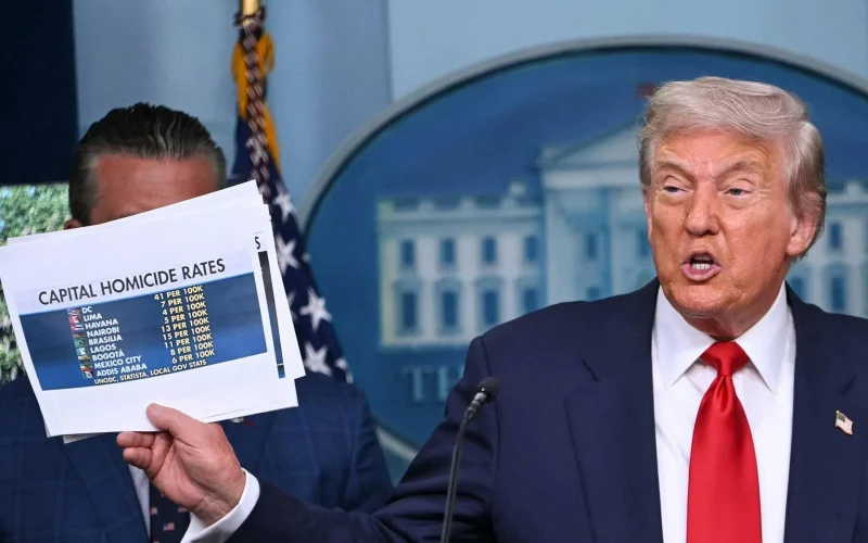 Trump annuncia le misure anti crimine per Washington: “Pronto a mandare i soldati”