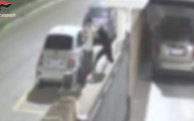 Foggia, maxi operazione Carabinieri contro furti auto