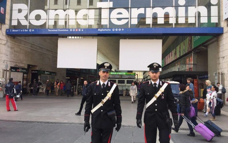 Turista molestata da finto tassista a Roma Termini