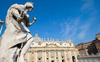 Pellegrinaggio LGBTQ cattolico varca la Porta Santa a Roma