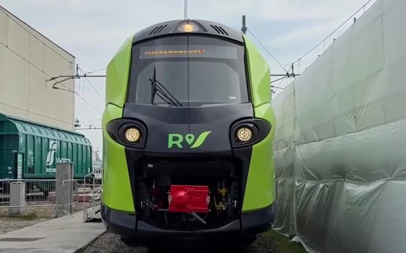 Presentato il nuovo treno regionale Coradia Stream