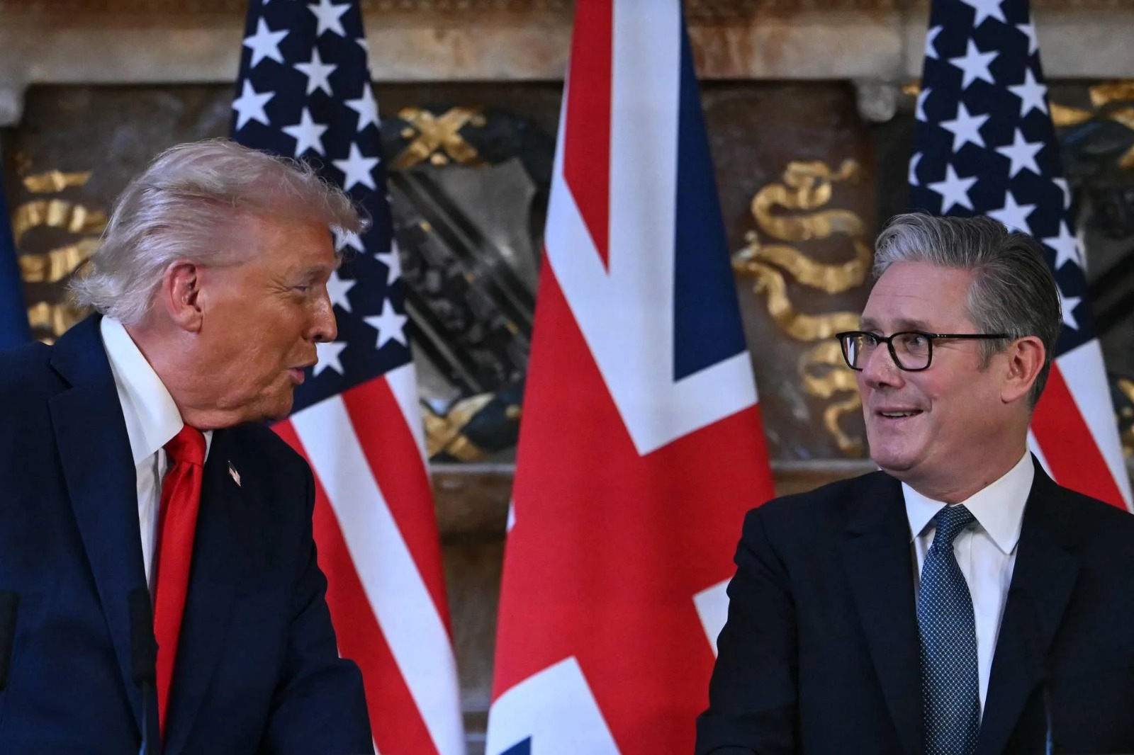 Trump critica Putin, Starmer parla di pace a Gaza
