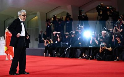 Woody Allen debutta a 90 anni come scrittore