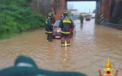 Maltempo in Toscana, Pistoia evacuata e soccorsi in corso