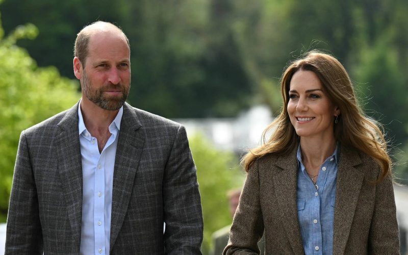 William e Kate al pub con i figli: momento famigliare a Windsor