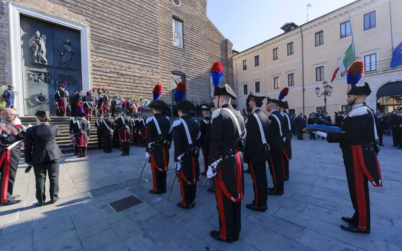 Funerali carabinieri uccisi, l’omelia: “Evento umanamente incomprensibile”