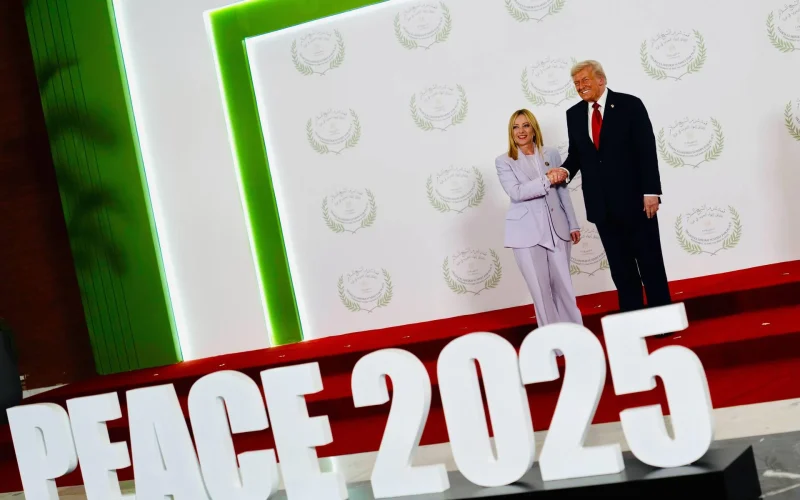 Trump firma la pace a Sharm, Meloni apre a due Stati