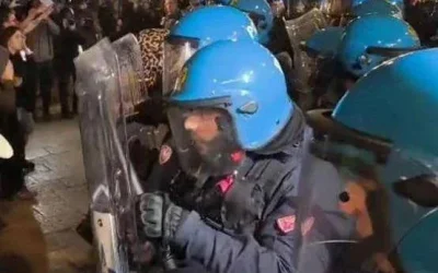 Italia-Israele, tensione a Udine dopo corteo pro Pal: polizia usa idranti e lancia lacrimogeni