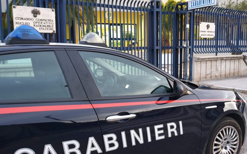 Carabinieri perquisiscono [VIDEO] celle ad Avellino, indagini su telefoni